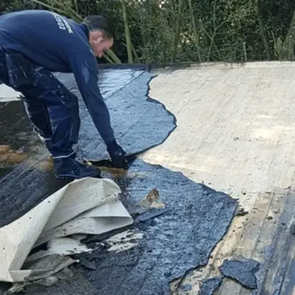 Kom bij Dakdekker Nederlandvergelijk voor stormschade of daklekkage nederland